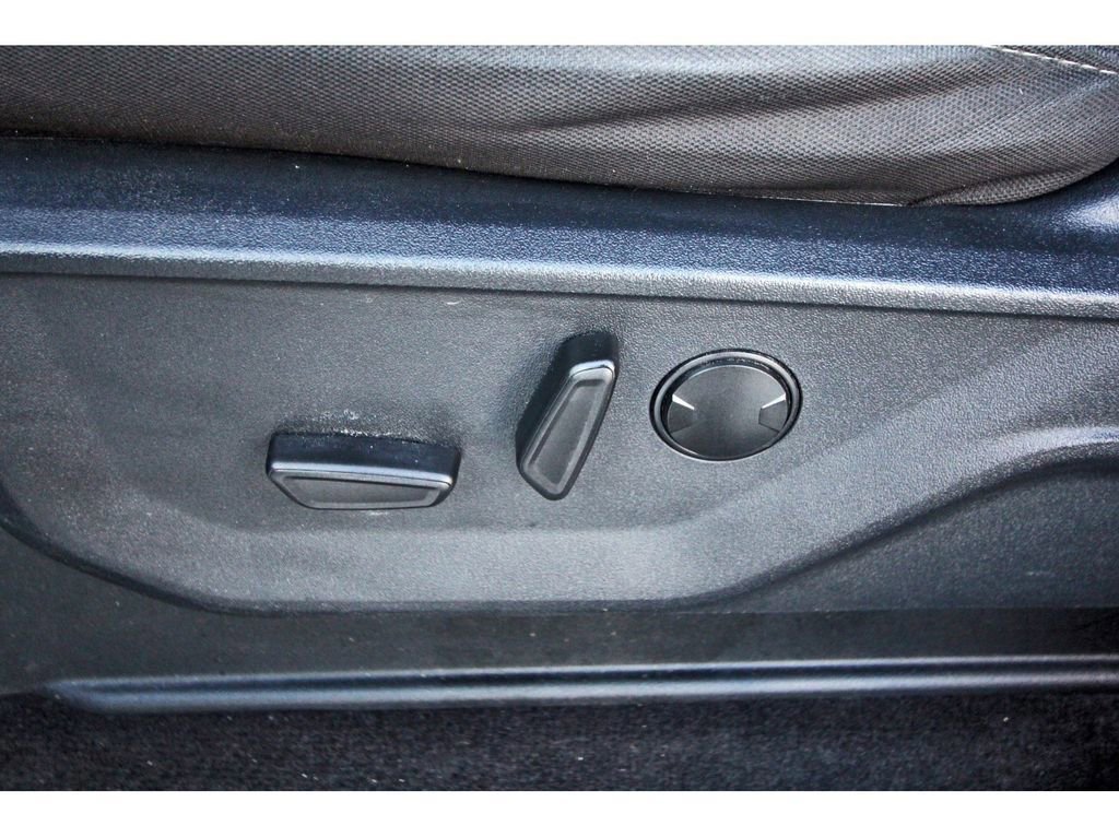 Certified 2022 Ford F150 XLT w/ Equipment Group 302A High image 29