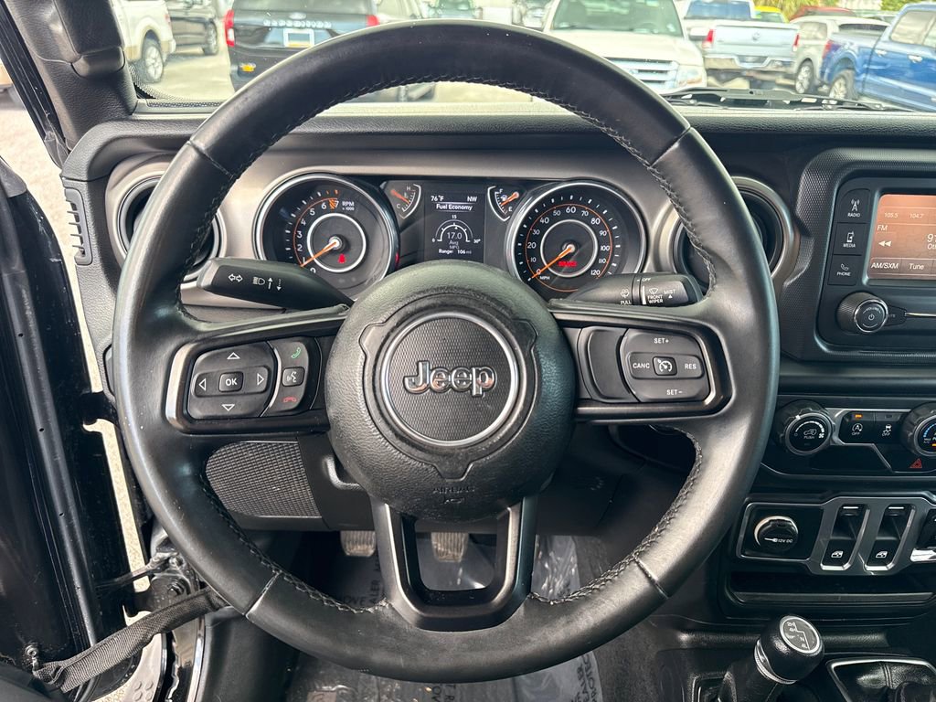 Used 2018 Jeep Wrangler Sport AWD/4WD image 14