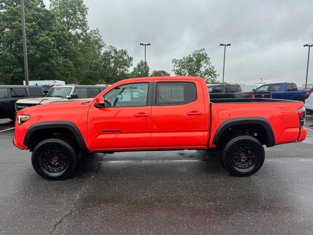 Used 2023 Toyota Tacoma TRD Pro AWD/4WD image 4