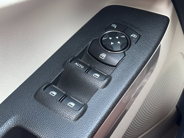 Certified 2018 Ford EcoSport Titanium AWD/4WD image 20