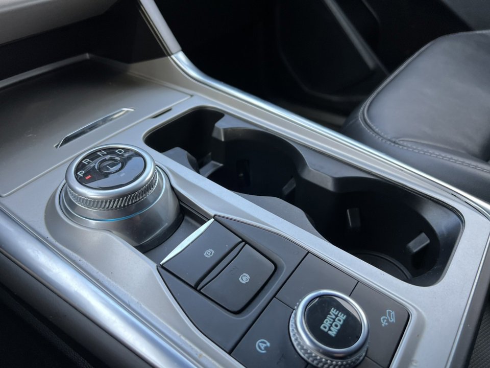 Certified 2023 Ford Explorer XLT w/ Equipment Group 202A image 32