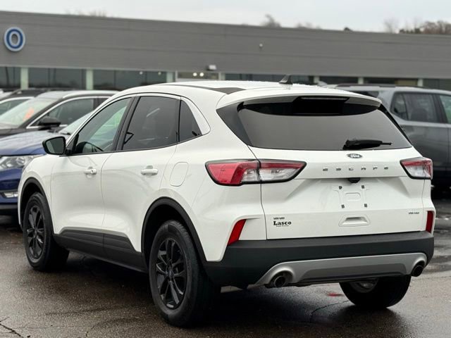 Certified 2022 Ford Escape SE w/ Cold Weather Package image 5