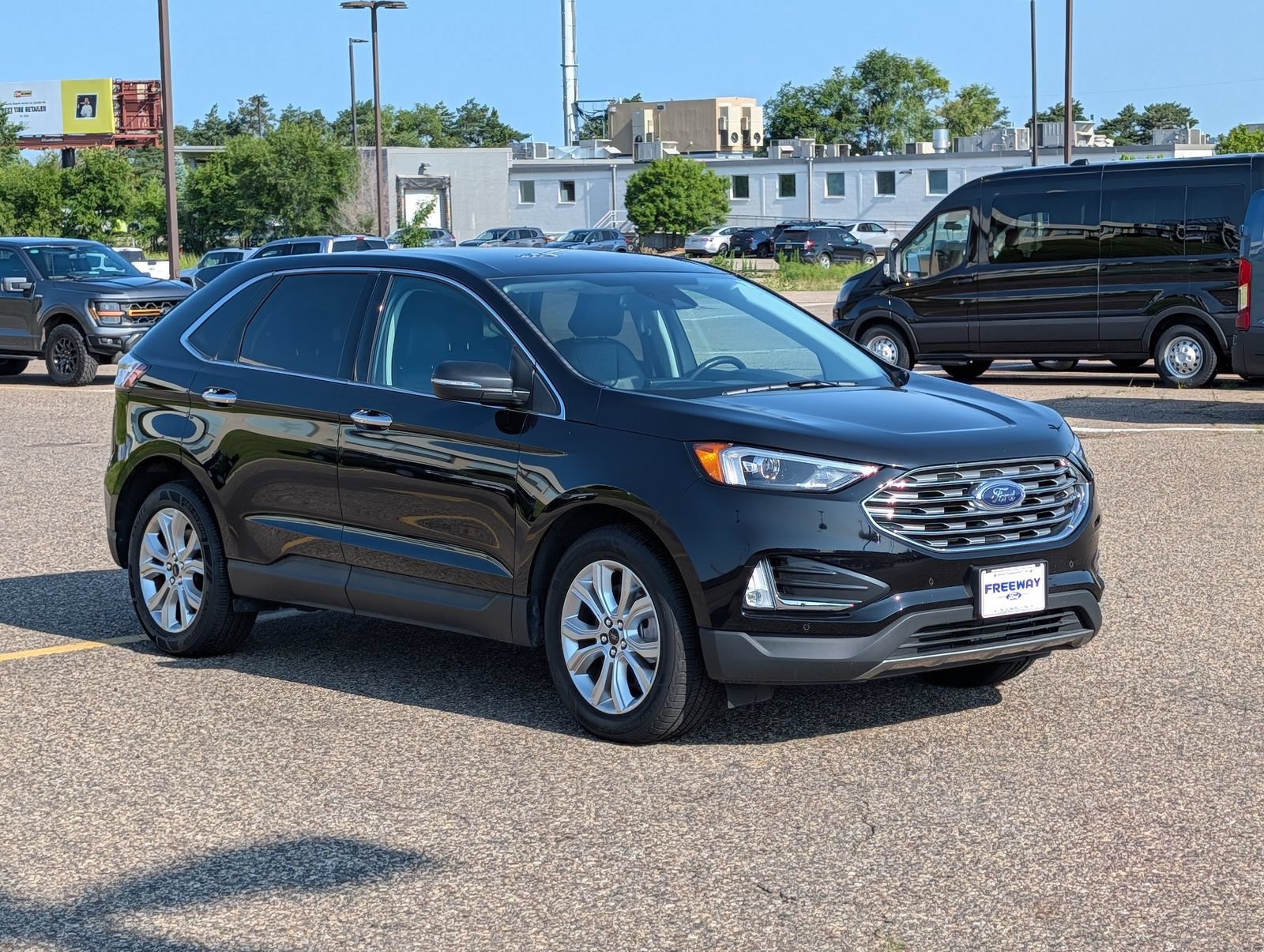 Certified 2023 Ford Edge Titanium AWD/4WD image 10