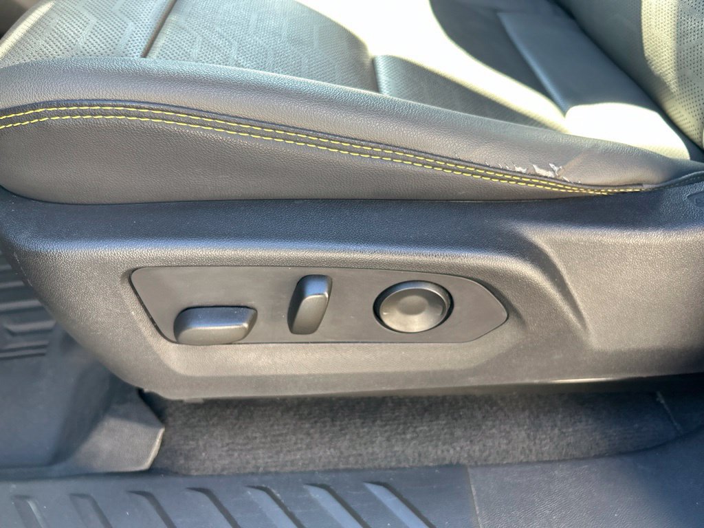 Used 2024 Chevrolet Colorado ZR2 w/ ZR2 Convenience Package III AWD/4WD image 14