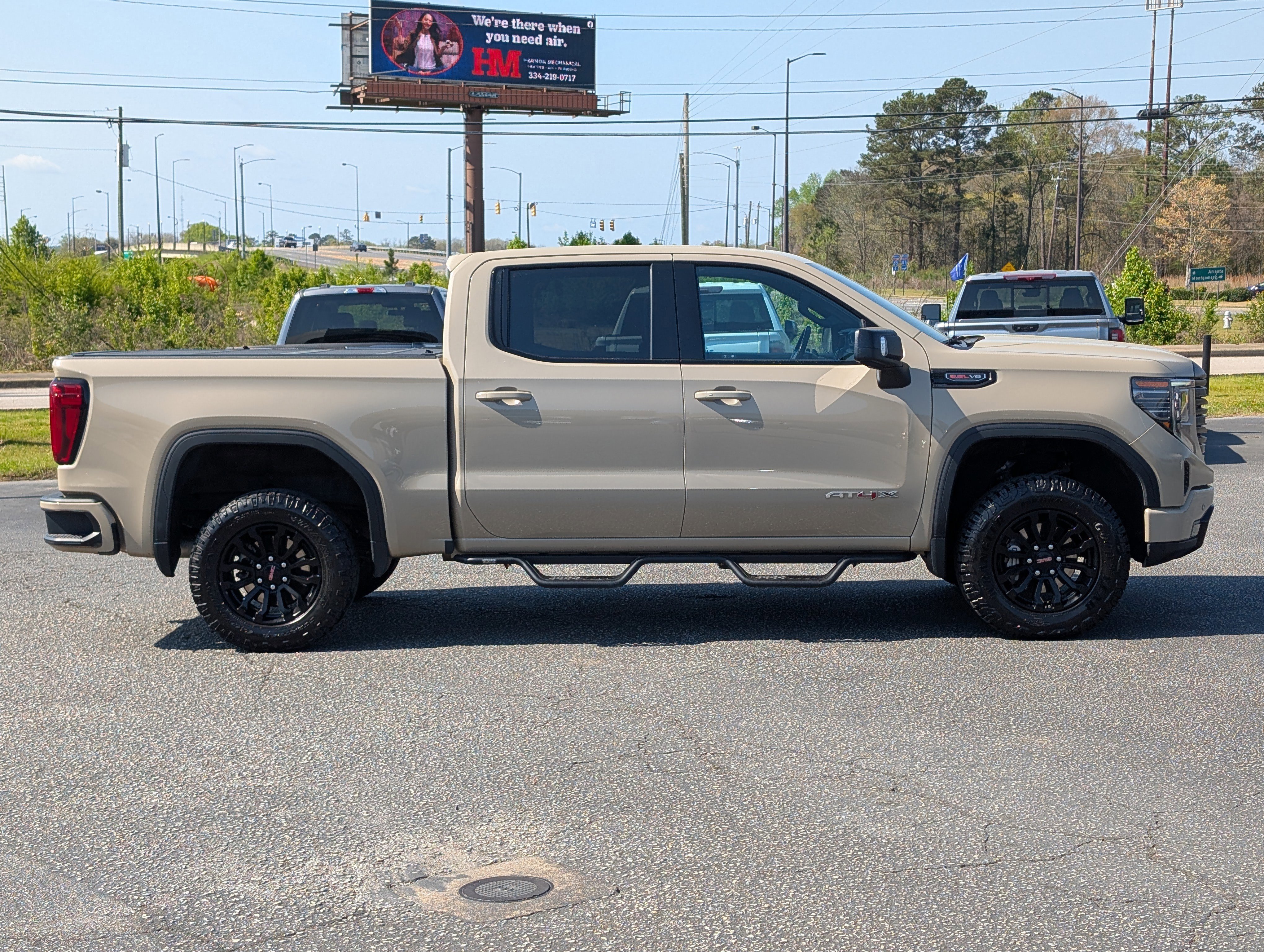Used 2023 GMC Sierra 1500 AT4X AWD/4WD image 2