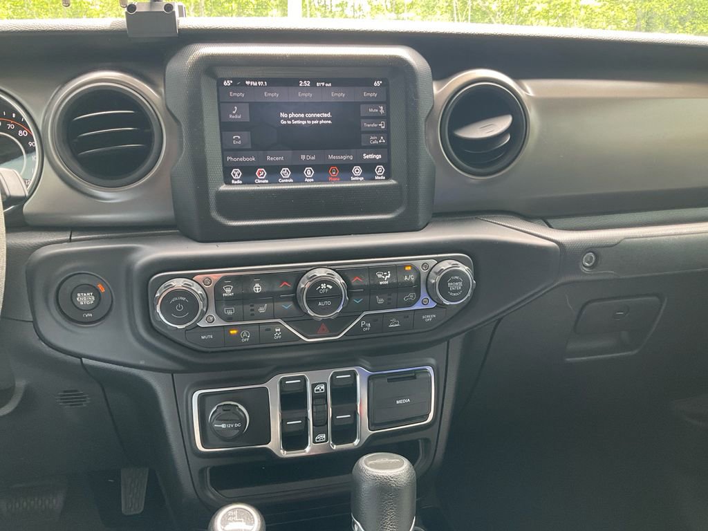 Used 2021 Jeep Gladiator Sport AWD/4WD image 23