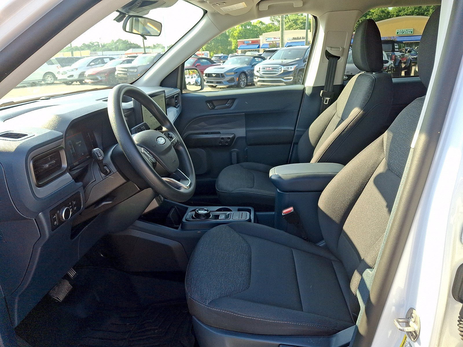 Certified 2025 Ford Maverick XL FWD image 12
