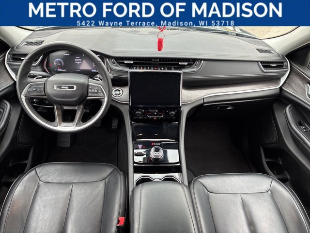 Used 2023 Jeep Grand Cherokee Limited AWD/4WD image 14