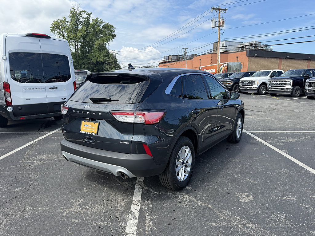 Certified 2022 Ford Escape SE w/ Cold Weather Package AWD/4WD image 6