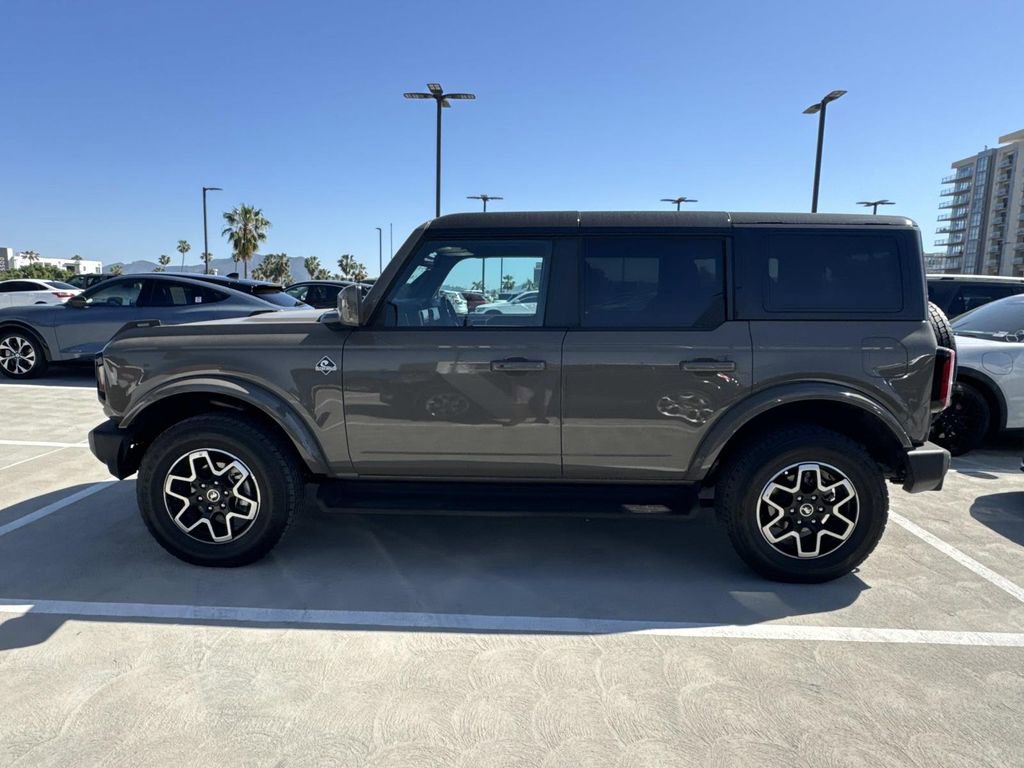 Certified 2025 Ford Bronco Outer Banks AWD/4WD image 8