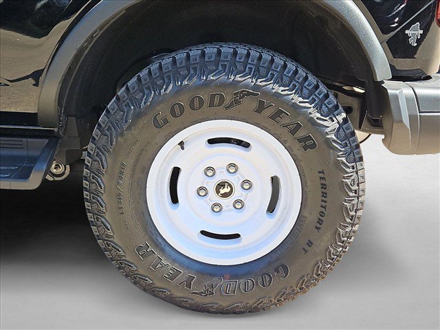 Certified 2025 Ford Bronco Heritage Edition AWD/4WD image 24