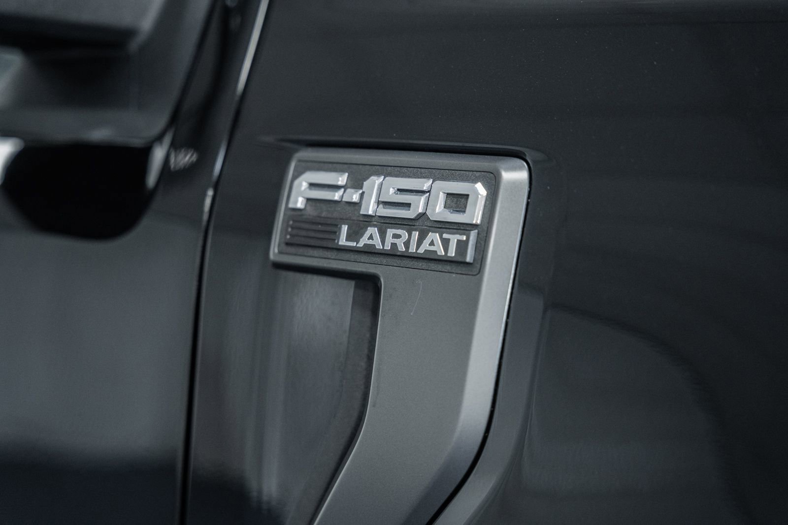 Certified 2023 Ford F150 Lariat w/ Equipment Group 502A High image 18