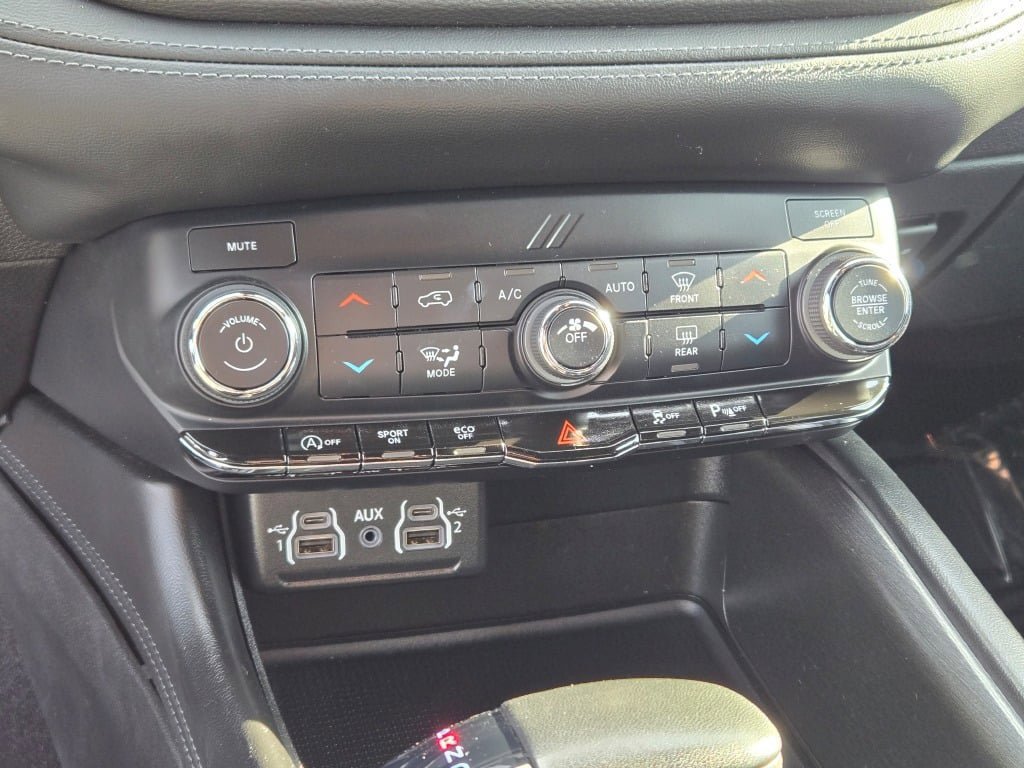 Used 2023 Dodge Durango SXT Launch Edition image 25