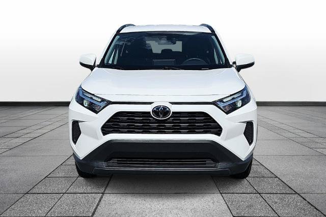 Used 2025 Toyota RAV4 XLE FWD image 2