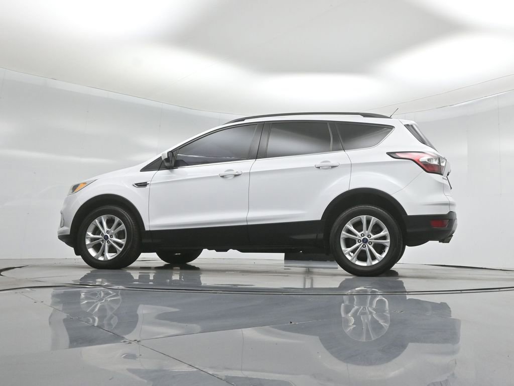 Certified 2018 Ford Escape SE FWD image 52
