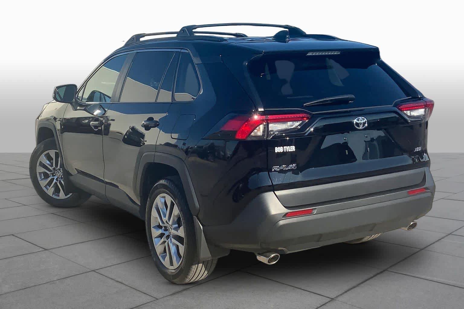 Used 2025 Toyota RAV4 XLE Premium w/ Weather Package FWD image 12