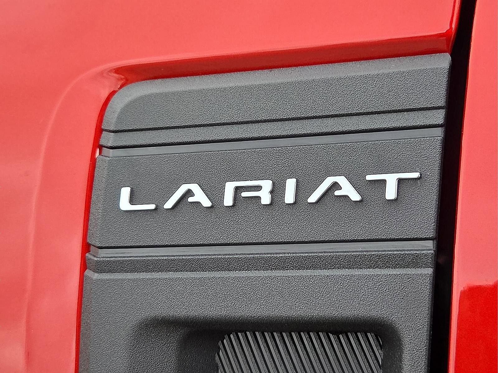 Certified 2024 Ford Maverick Lariat image 9