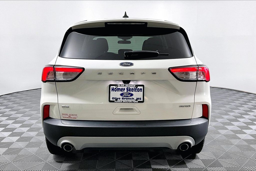 Certified 2022 Ford Escape SE w/ Cold Weather Package AWD/4WD image 4