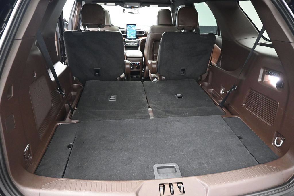 Certified 2023 Ford Explorer King Ranch w/ Technology Package AWD/4WD image 10