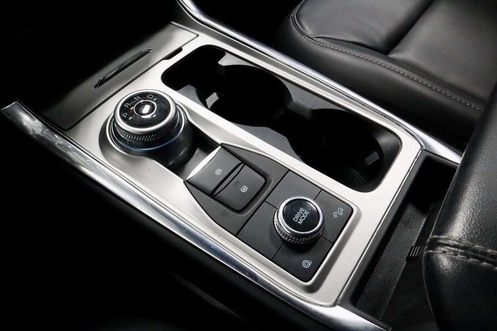 Certified 2022 Ford Explorer XLT w/ Equipment Group 202A image 31