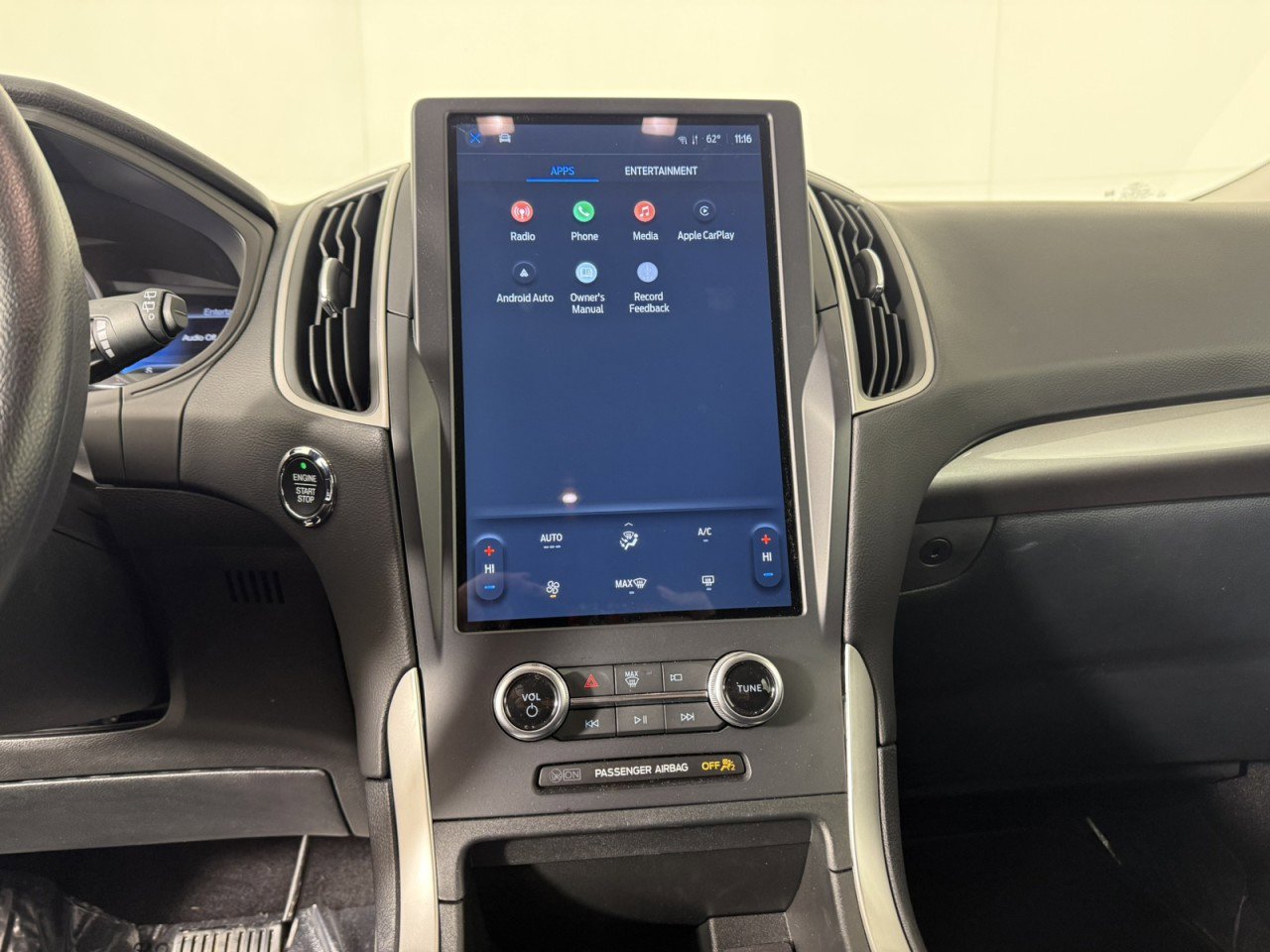 Certified 2024 Ford Edge SE w/ Black Appearance Package image 18