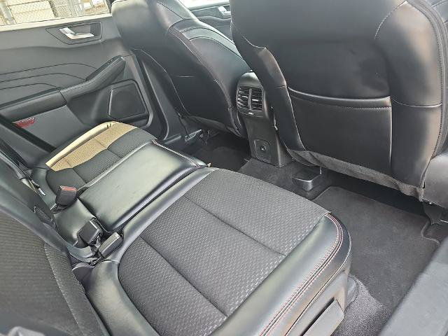 Certified 2025 Ford Escape ST-Line Select AWD/4WD image 11