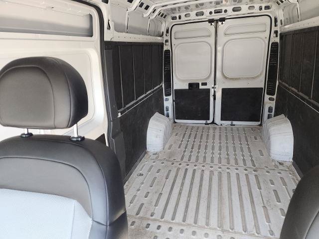 Used 2025 RAM ProMaster 2500 w/ Convenience Group FWD image 20