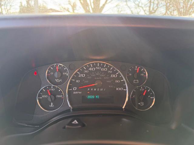 Used 2024 Chevrolet Express 2500 w/ Driver Convenience Package RWD image 10