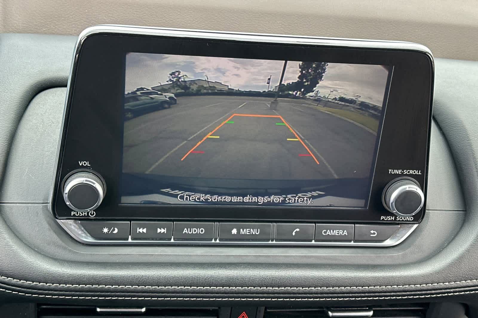 Used 2023 Nissan Rogue S AWD/4WD image 19