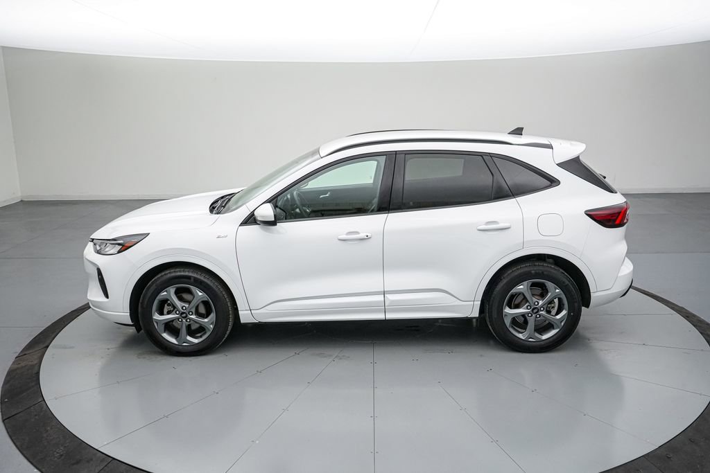Certified 2023 Ford Escape ST-Line Select w/ Tech Pack #1 AWD/4WD image 8