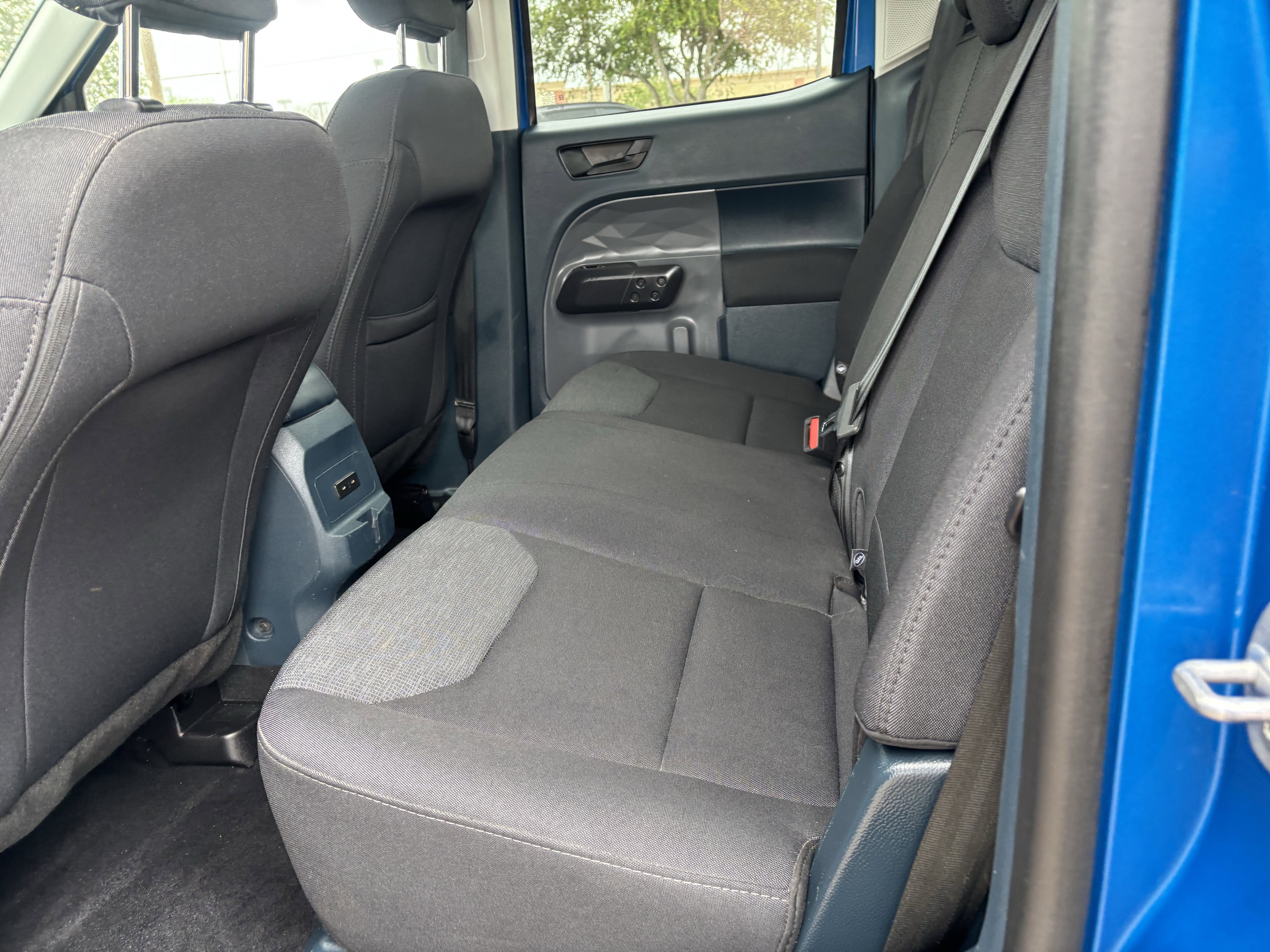 Certified 2025 Ford Maverick XL FWD image 17
