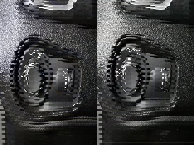 Used 2019 Jeep Renegade Sport image 18