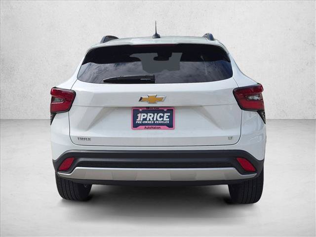 Used 2024 Chevrolet Trax LT w/ LT Convenience Package FWD image 6