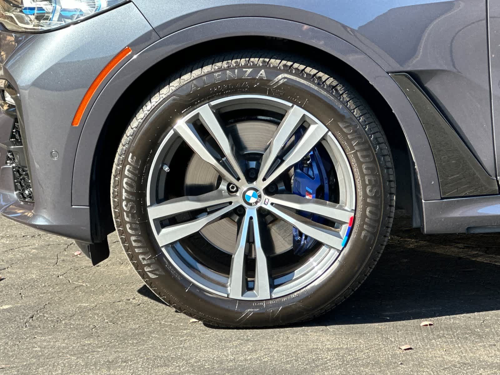 Used 2019 BMW X7 xDrive50i w/ M Sport Package AWD/4WD image 26