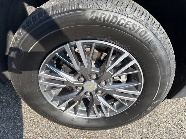 Used 2025 Chevrolet Traverse LT AWD/4WD image 14