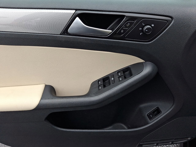 Used 2017 Volkswagen Jetta SE image 13