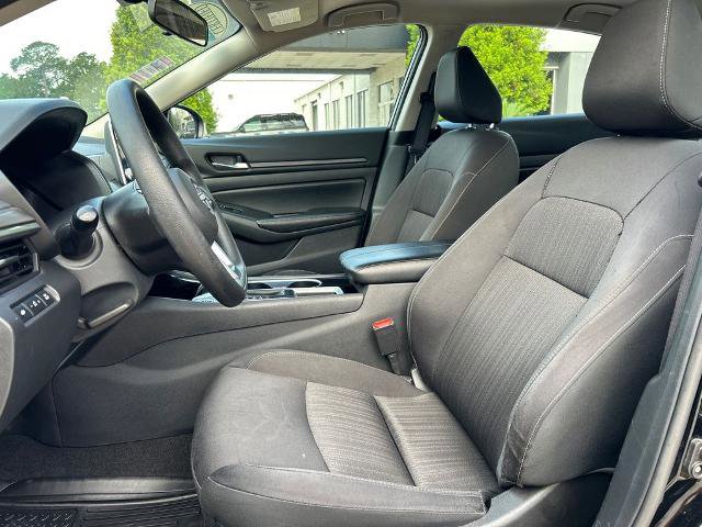 Used 2024 Nissan Altima 2.5 SV FWD image 13