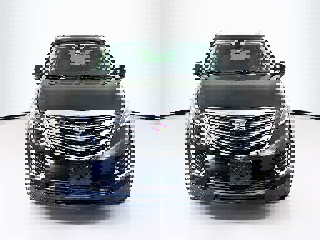 Used 2017 Cadillac XT5 Luxury w/ Driver Awareness Package image 6