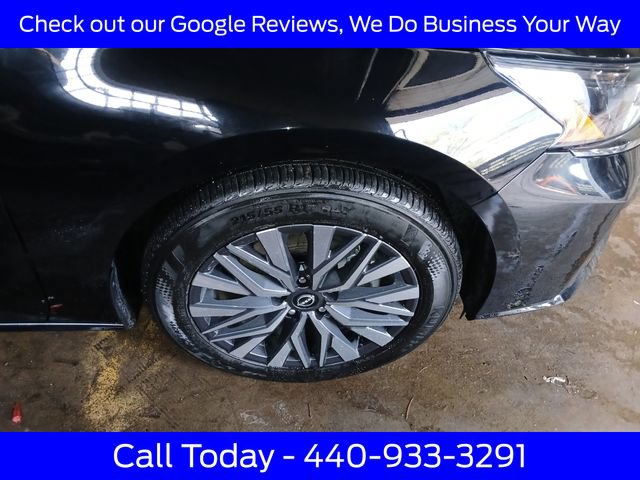 Used 2025 Nissan Altima 2.5 SV FWD image 13