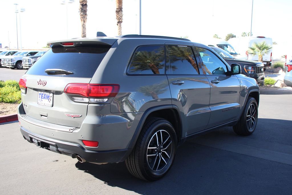 Used 2020 Jeep Grand Cherokee Trailhawk AWD/4WD image 8