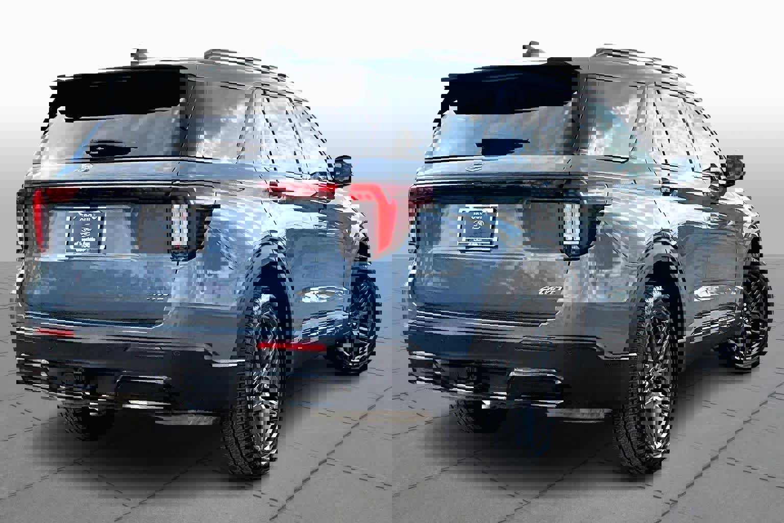 Certified 2025 Ford Explorer ST-Line w/ Premium Package image 3