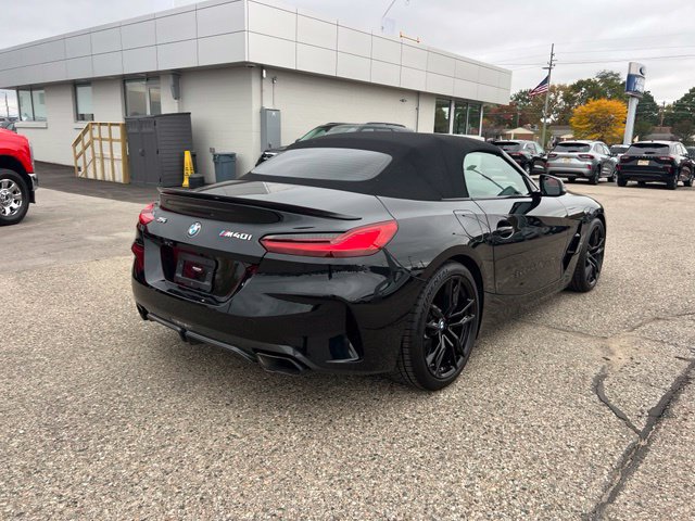 Used 2022 BMW Z4 M40i RWD image 4
