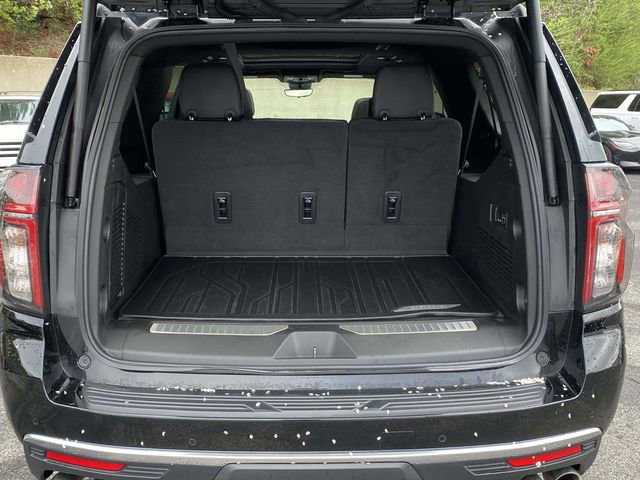 Used 2023 Chevrolet Suburban High Country image 12
