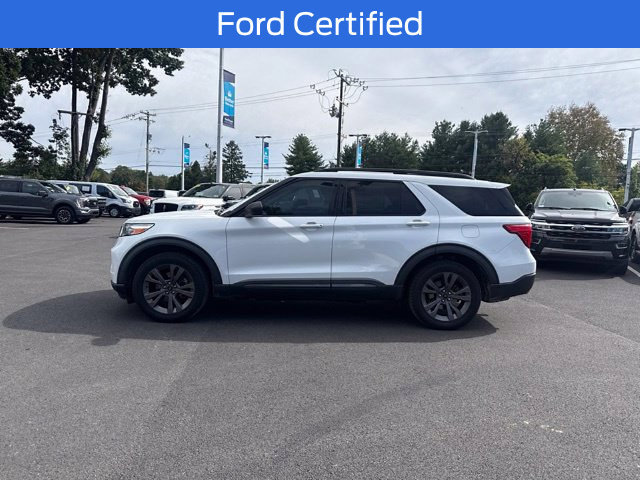 Certified 2021 Ford Explorer XLT w/ Equipment Group 202A AWD/4WD image 4