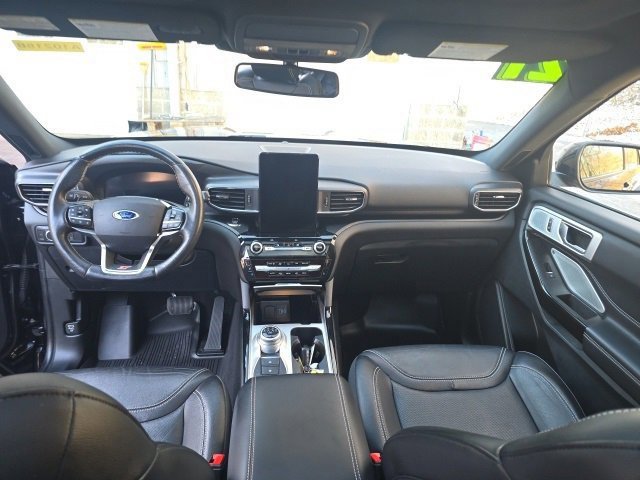 Certified 2021 Ford Explorer ST w/ Equipment Group 401A image 17