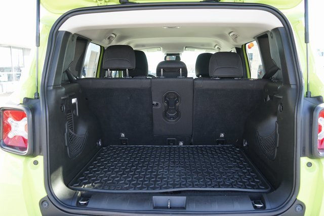 Used 2018 Jeep Renegade Altitude image 7