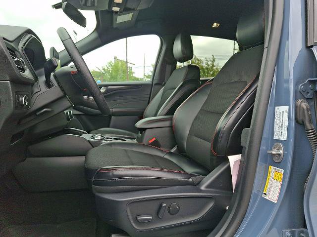 Certified 2025 Ford Escape ST-Line Select AWD/4WD image 13