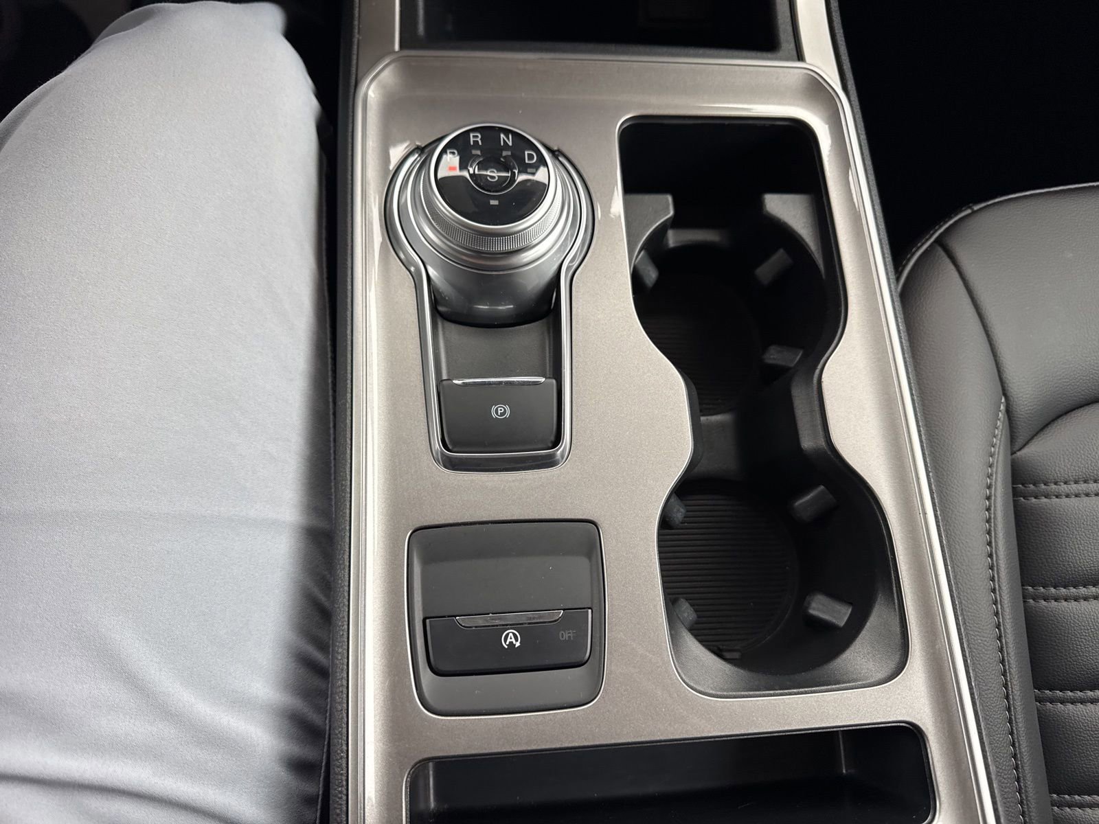 Certified 2024 Ford Edge SEL image 34