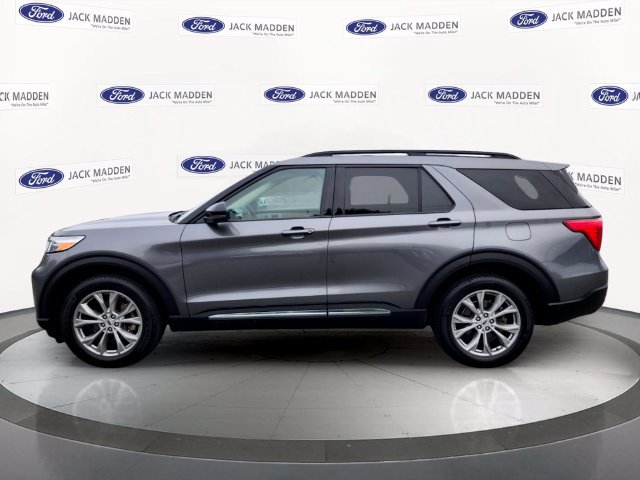 Certified 2023 Ford Explorer XLT w/ Equipment Group 202A AWD/4WD image 2