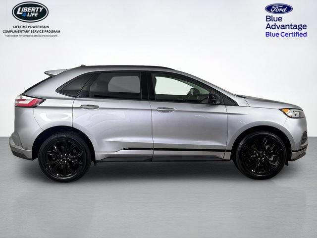 Certified 2022 Ford Edge SE w/ Black Appearance Package AWD/4WD image 2